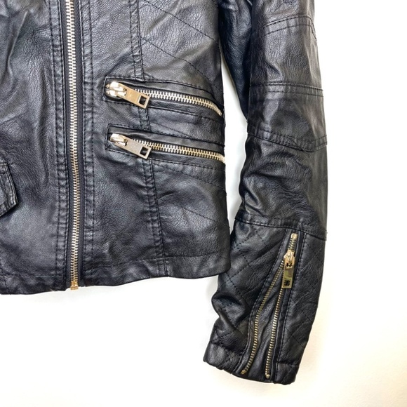 AKIRA Faux Fur Tan Collared Black Leather Moto Jacket Size Medium - Picture 10 of 13